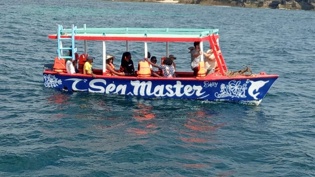 Barca Sea Master durante il Safari Blu a Mida Creek, Watamu
